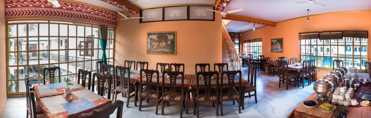 Hotel Harmony ขชุราโห ภายนอก รูปภาพ